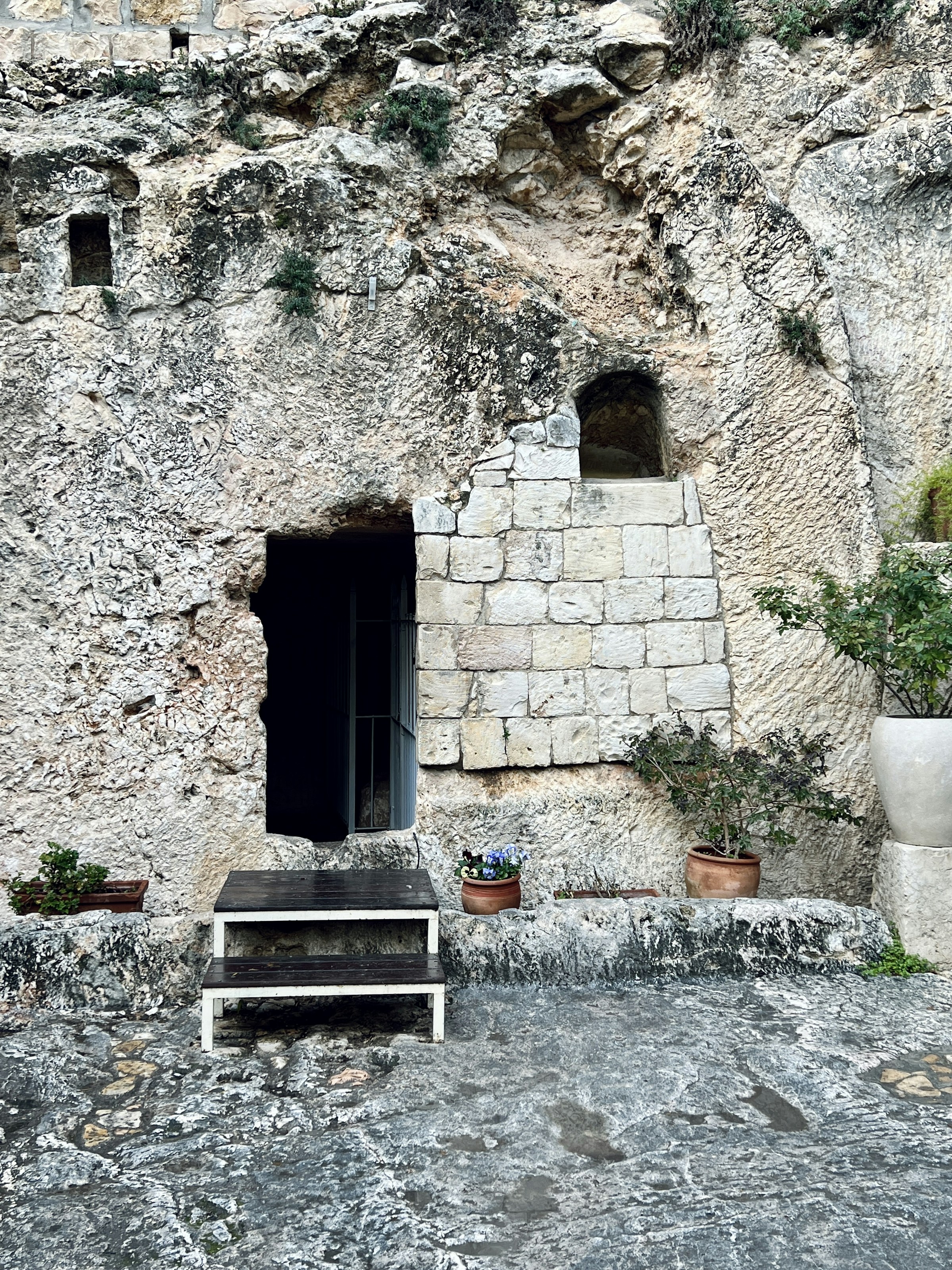The Garden Tomb in Jerusalem, illustrating Resurrection Sunday
